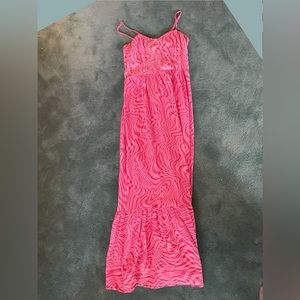 Woman’s pink dress size:L